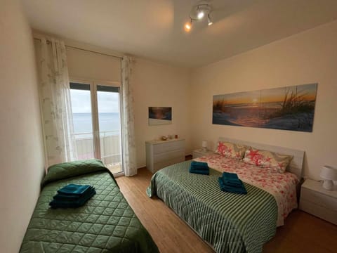 Bedroom, Sea view