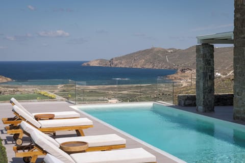 Nearby landmark, Day, Natural landscape, View (from property/room), Balcony/Terrace, Mountain view, Pool view, Sea view, Swimming pool, sunbed