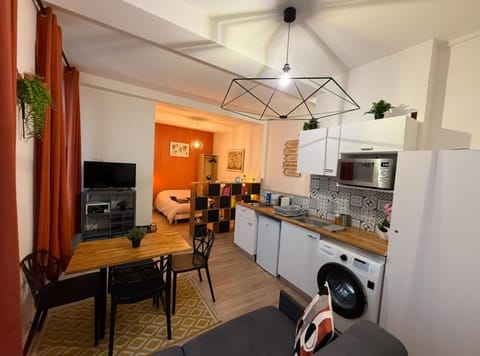 Les Studios du Centre Historique de Valence Apartment in Valence