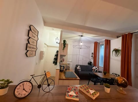 Les Studios du Centre Historique de Valence Apartment in Valence