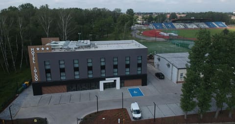 Property building, Area and facilities