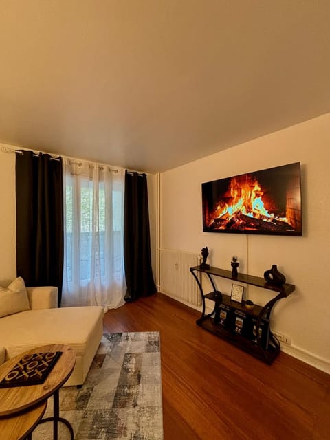 Lavenir Apartment in Clichy