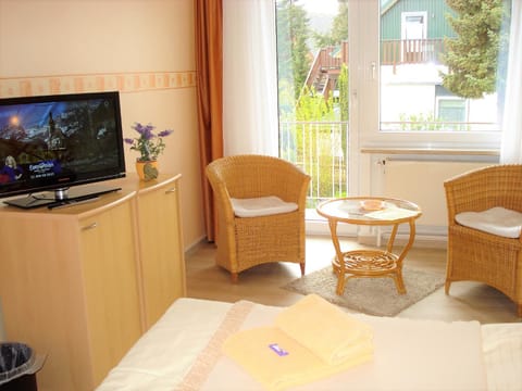 TV and multimedia, View (from property/room), Balcony/Terrace