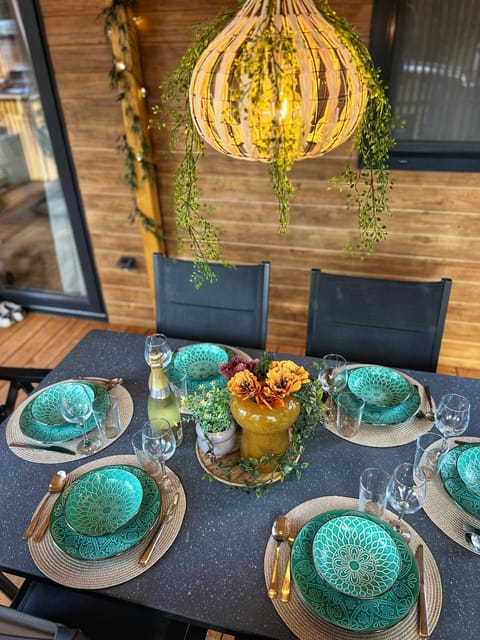 Day, Balcony/Terrace, Food