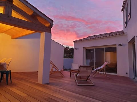 Patio, Balcony/Terrace, Sunset
