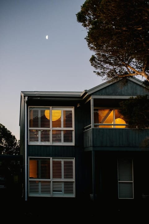 Property building, Night