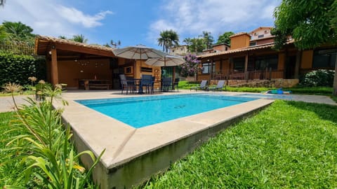 Garden view, Swimming pool, sunbed