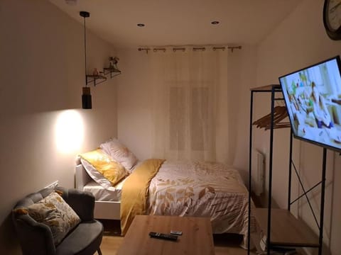 Sweet / Circuit 24h / Moto GP / Antares / Oasis - centre des expositions / Boulerie Jump Apartment in Le Mans