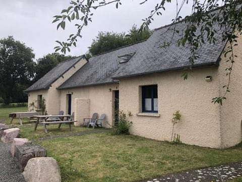 Studios - Location de vacances Le Trécelin Apartment hotel in Brittany