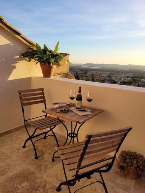 Natural landscape, View (from property/room), Balcony/Terrace