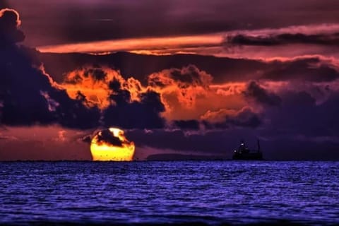 Pirnmill Home with a view Apartment in England