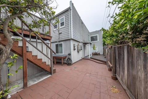 Quiet Home Near SFO with Backyard / BBQ Apartment in San Bruno