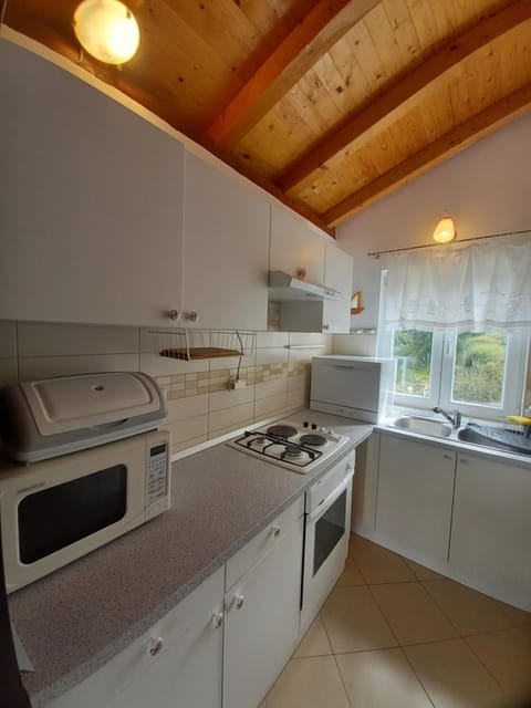 Marina Zuti Apartman Apartment in Split-Dalmatia County