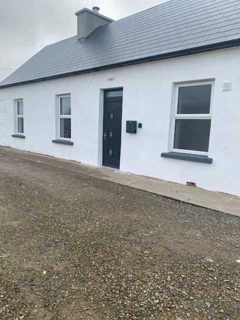 Kilmoon Cottage, Entire home in Lisdoonvarna House in County Clare