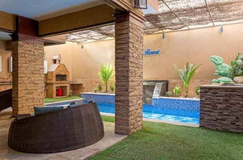Swimming pool