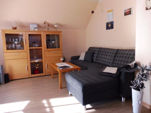 Living room, Decorative detail