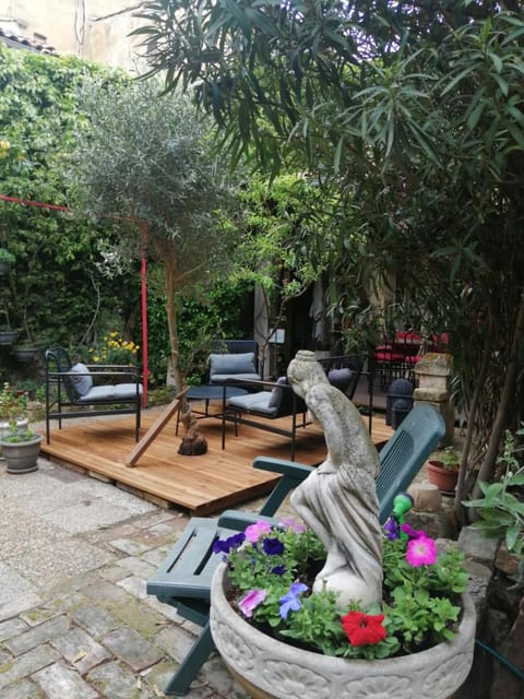 Garden, Living room, sunbed