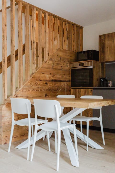 dishwasher, microwave, oven, kitchen