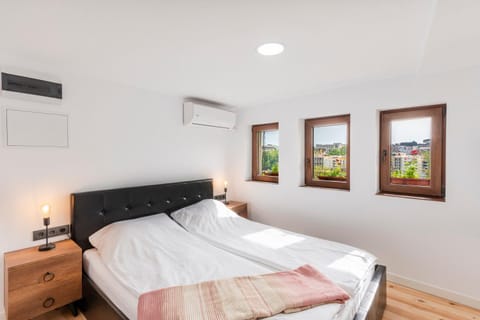 Bobevata guest house - Floor 1 - Stunning view Old town Apartment in Veliko Tarnovo