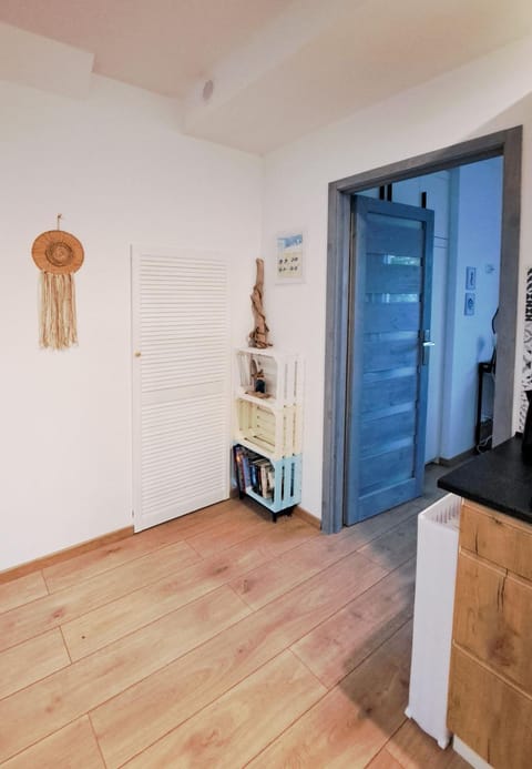 Kitchen or kitchenette, wardrobe