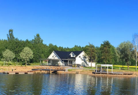 Property building, Day, Natural landscape, Lake view