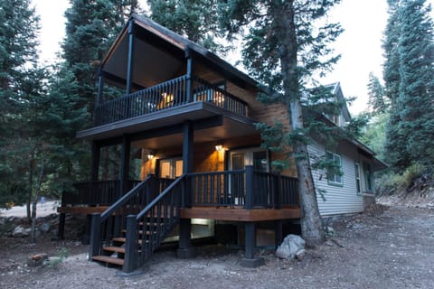 Midway Mountain Cabin Near Park City 7 bdrm 4ba Cabin in Wasatch County