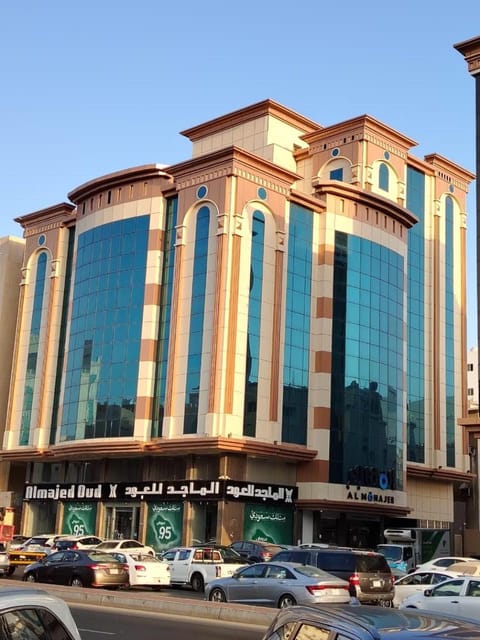 Property building, Location