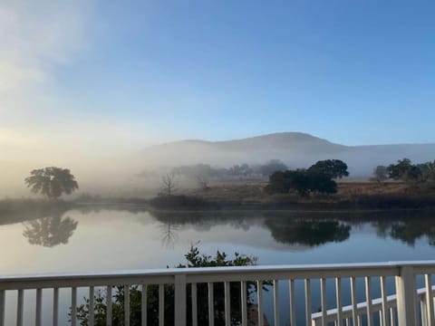 Indian Springs Lakehouse Bed and Breakfast in Bandera