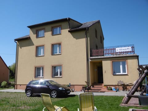 Pokoje goscinne Monika 1000 Lecia Państwa Polskiego 3 Vacation rental in Wladyslawowo