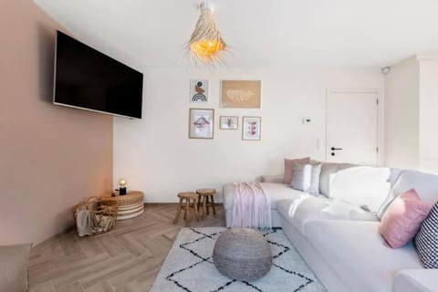 Michelle - recent gerenoveerd stijlvol appartement Apartment in Ostend