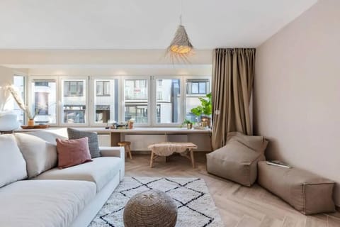 Michelle - recent gerenoveerd stijlvol appartement Apartment in Ostend