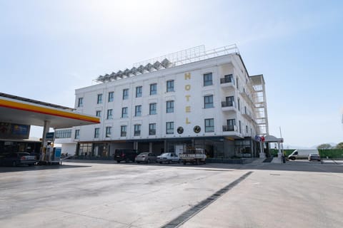 Property building, Day, Location, Parking