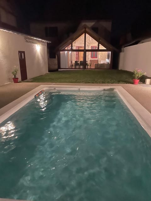 Chez Laurence House in Jura