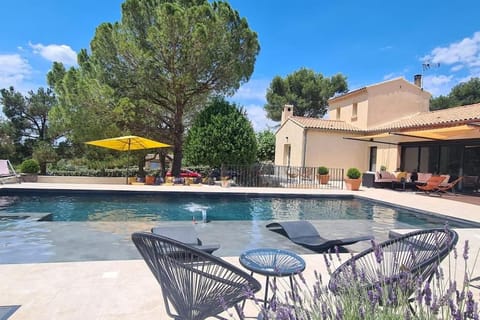 Gîte Thaliana Villa in L'Isle-sur-la-Sorgue