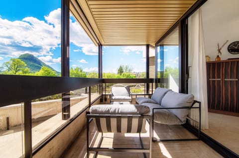 View (from property/room), Balcony/Terrace