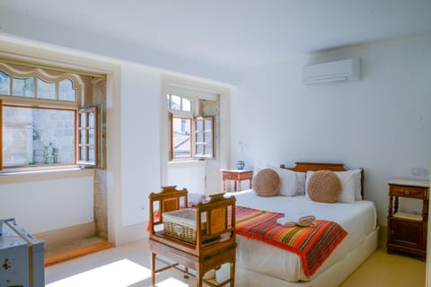 Bed, Photo of the whole room, Bedroom, air conditioner