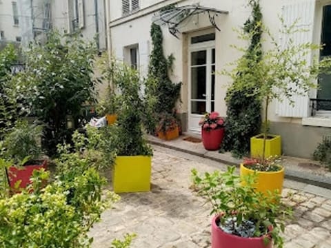 Garden, Garden view