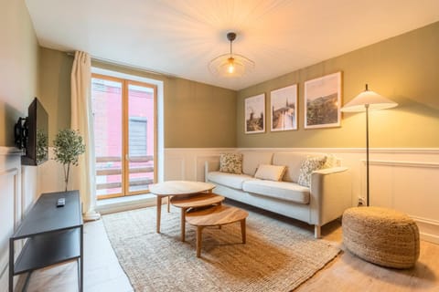 1 bedroom courtyard house typical of Old Lille Bed and Breakfast in Lille