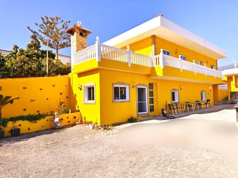 Property building, Day