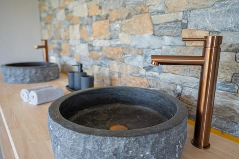 Chalet Kato - Nieuw! Open vanaf 2 augustus 2024 Chalet in Wallonia, Belgium