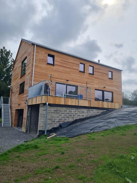 Chalet Kato - Nieuw! Open vanaf 2 augustus 2024 Chalet in Wallonia, Belgium