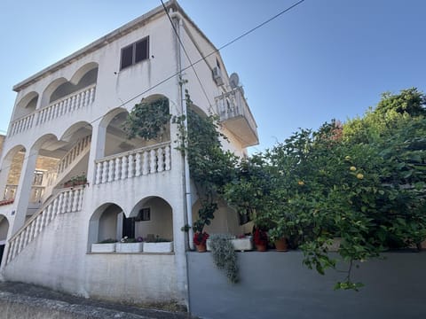 Apartments Venilia Bed and Breakfast in Zadar County