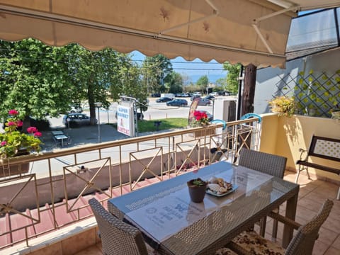 View (from property/room), Balcony/Terrace