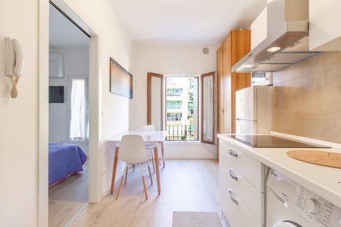 Kitchen or kitchenette, stove