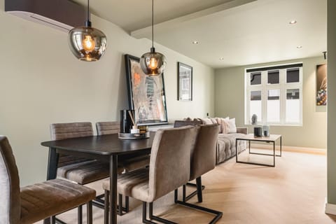 Living room, Decorative detail, Seating area, Dining area