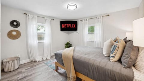 Sky House House in Zephyrhills