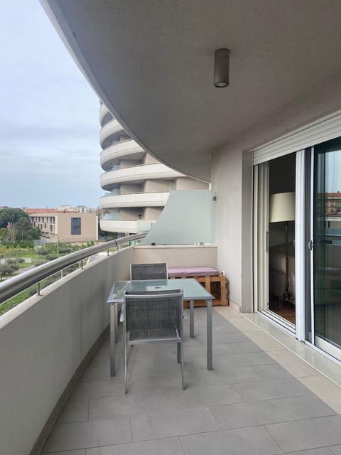 View (from property/room), Balcony/Terrace, Balcony/Terrace, Dining area