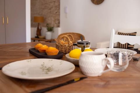 Dining area, Breakfast, Continental breakfast