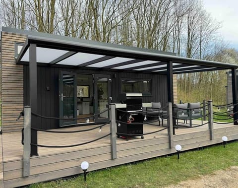 BBQ facilities, Balcony/Terrace