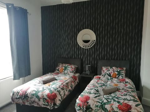 Central Luxury Town House House in Blackpool